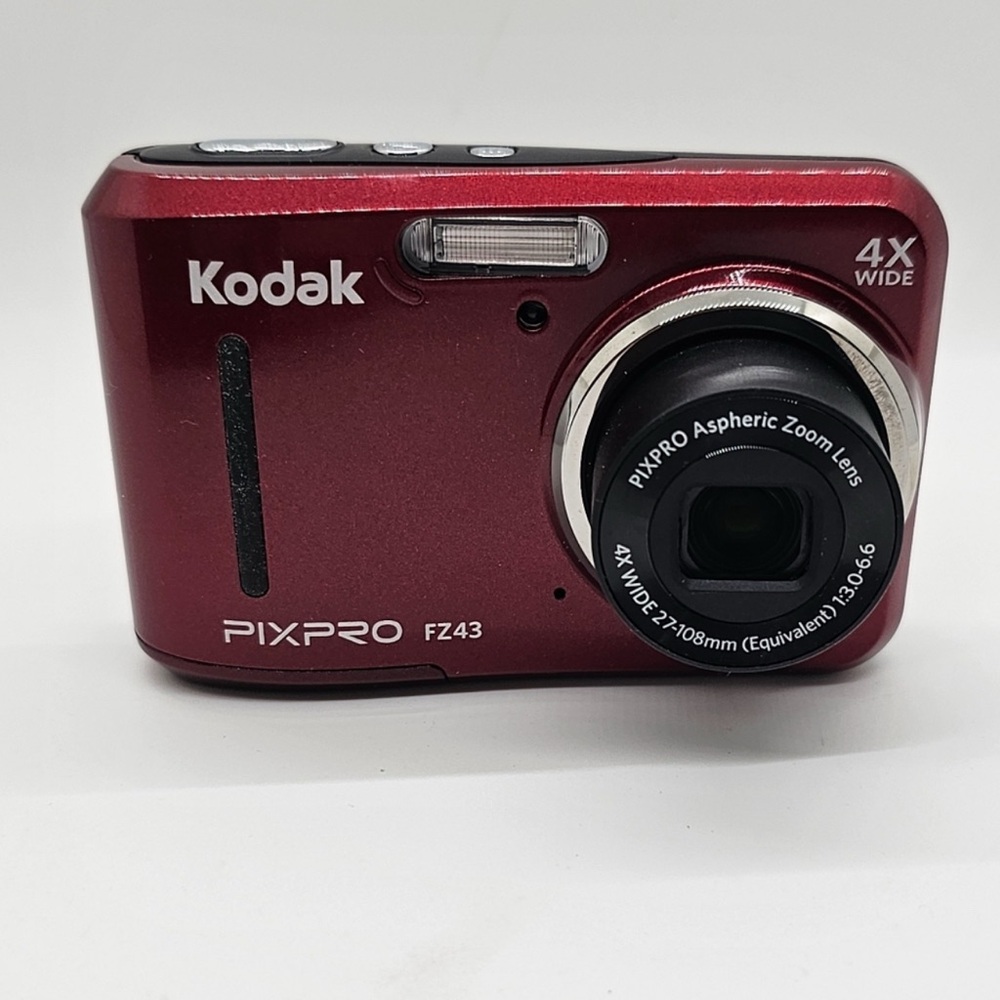Kodak PIX Pro FZ43 Digital Camera with 4X Optical Zoom